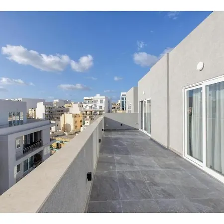 Peaceful 2br Seaside Penthouse - By Hostmt *