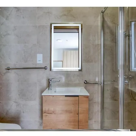 Peaceful 2br Seaside Penthouse - By Hostmt *